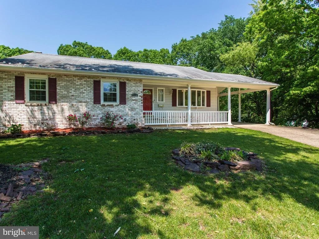 Photo of 9906 GREENVIEW LANE