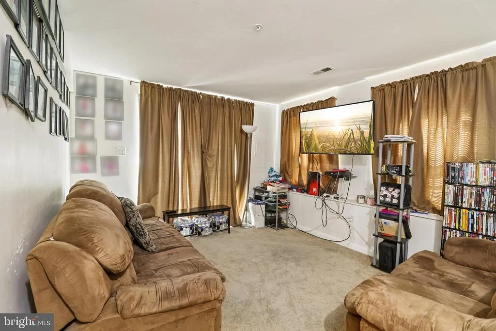 Photo of 1000 UTE WAY