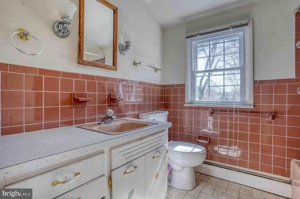 Photo of 74 S FAIRFIELD DRIVE