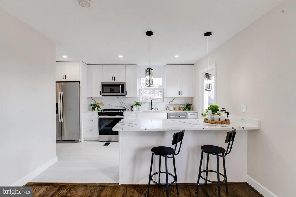 Photo of 605 WALNUT AVENUE