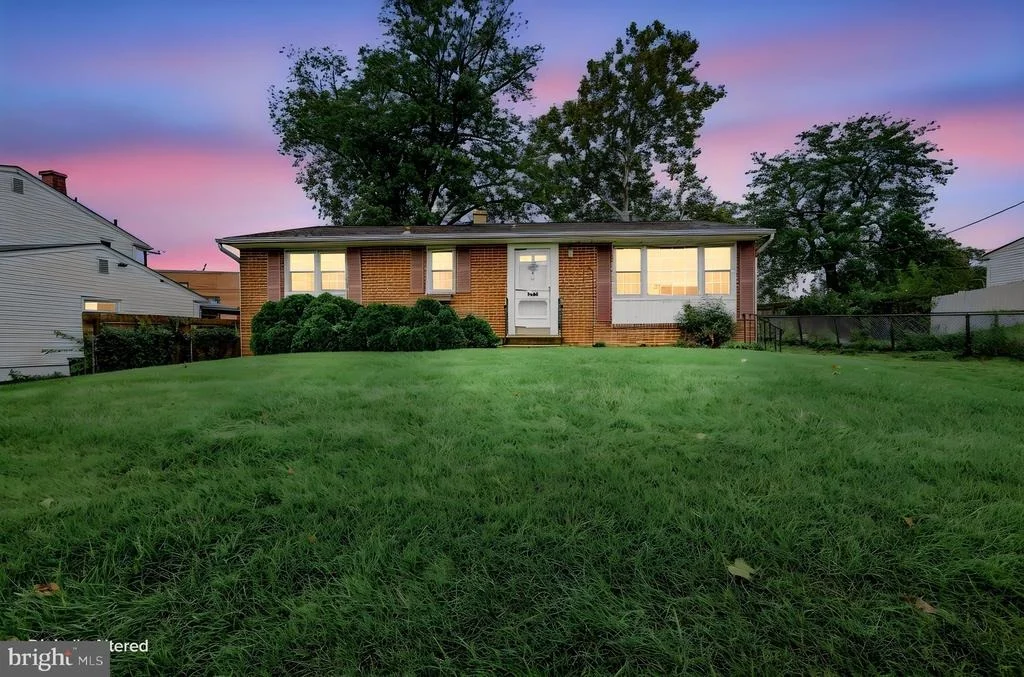 Photo of 308 BREWSTER DRIVE