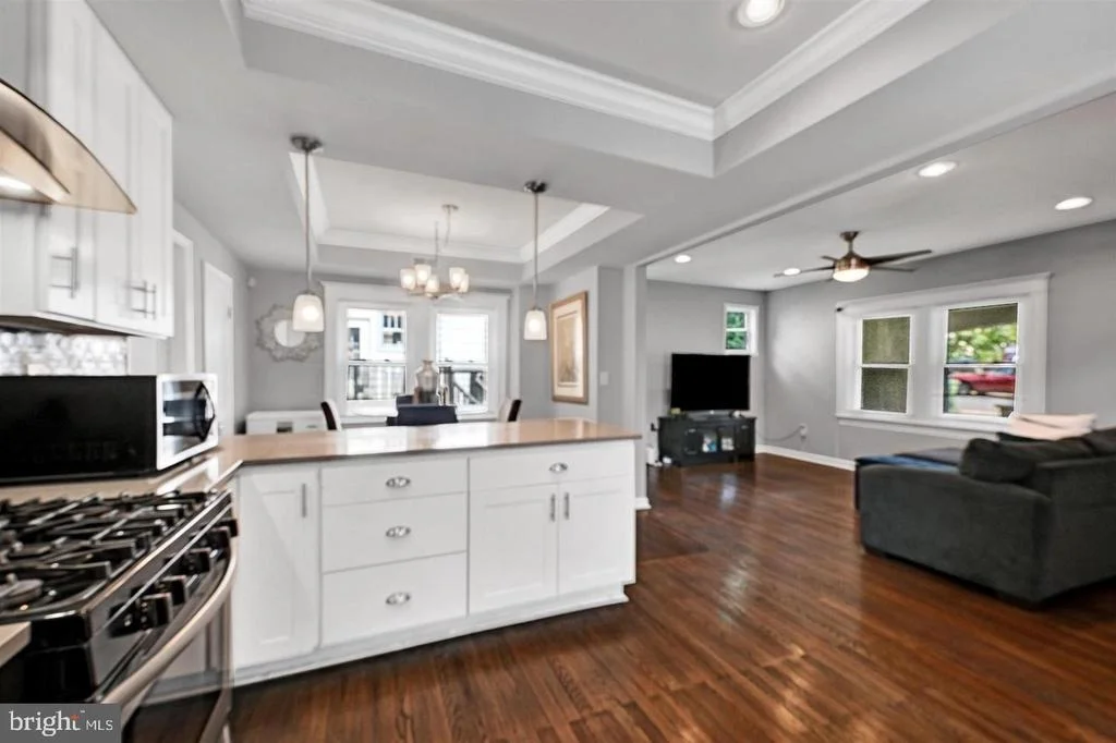 Photo of 4806 HOLDER AVENUE