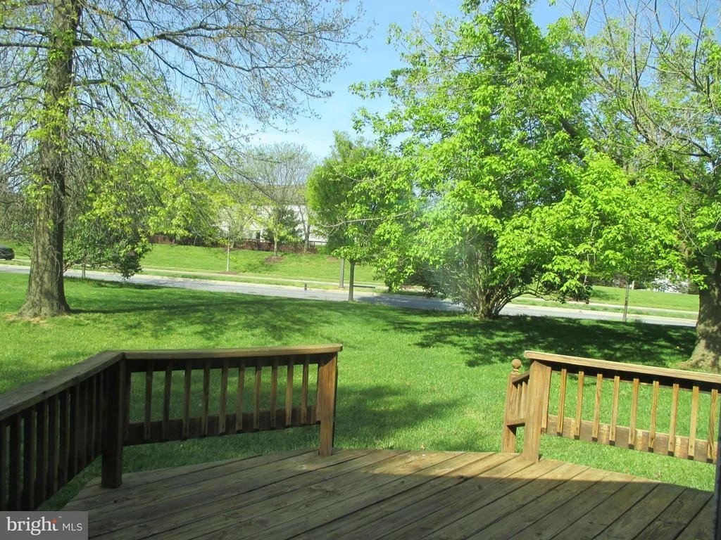 Photo of 849 BRIAR COURT