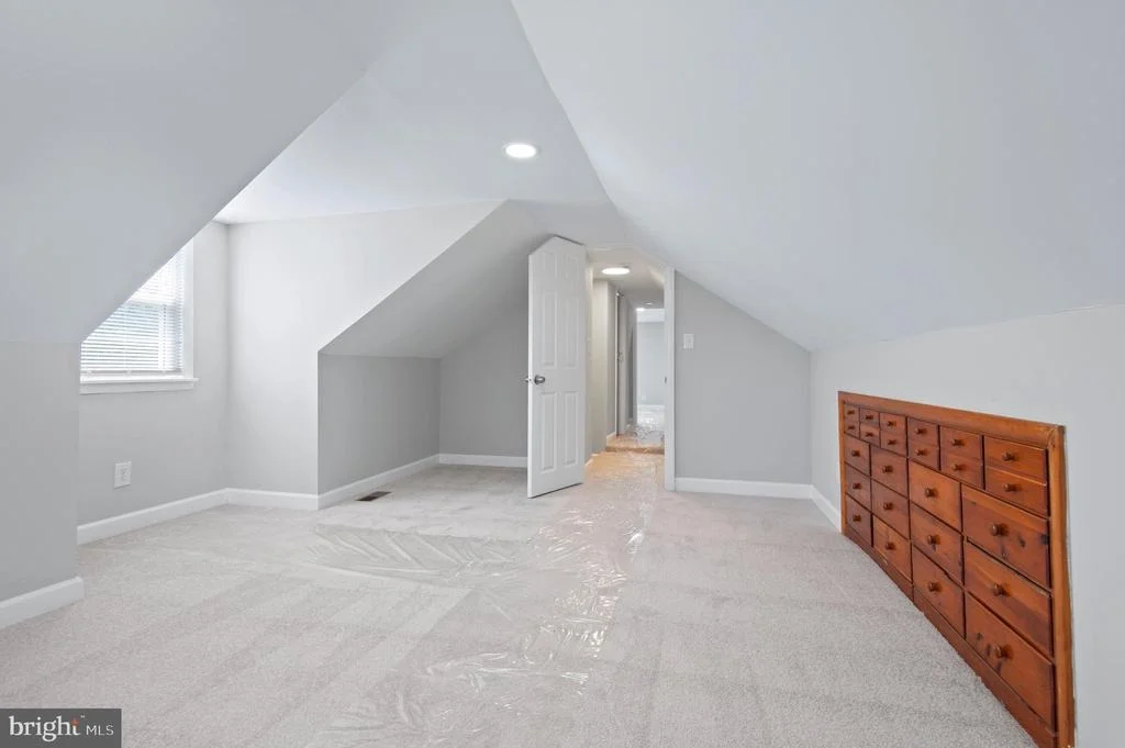 Photo of 1404 SPRING AVENUE