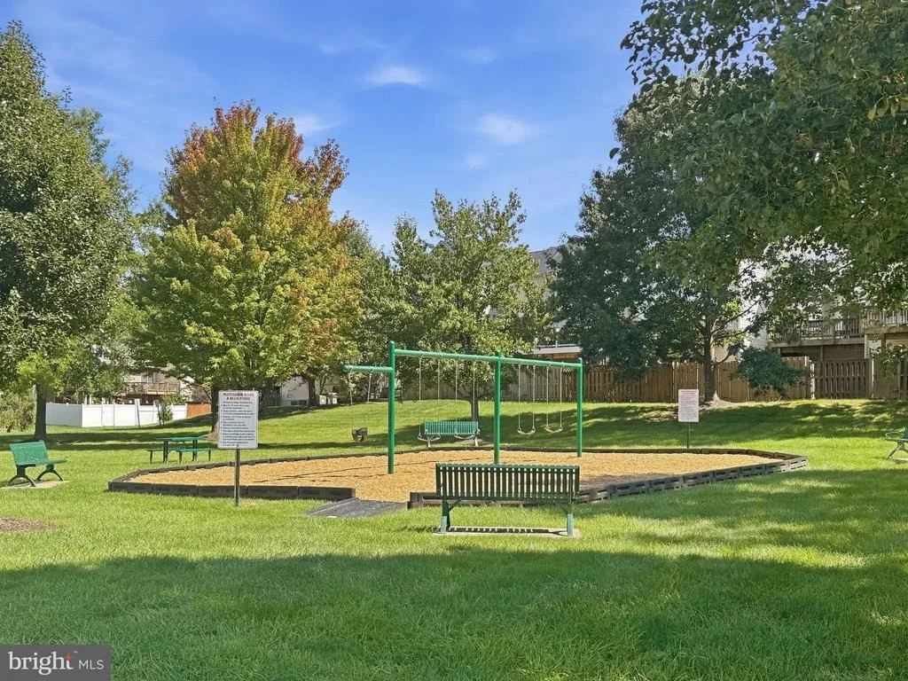 Photo of 123 SHERRIS WAY