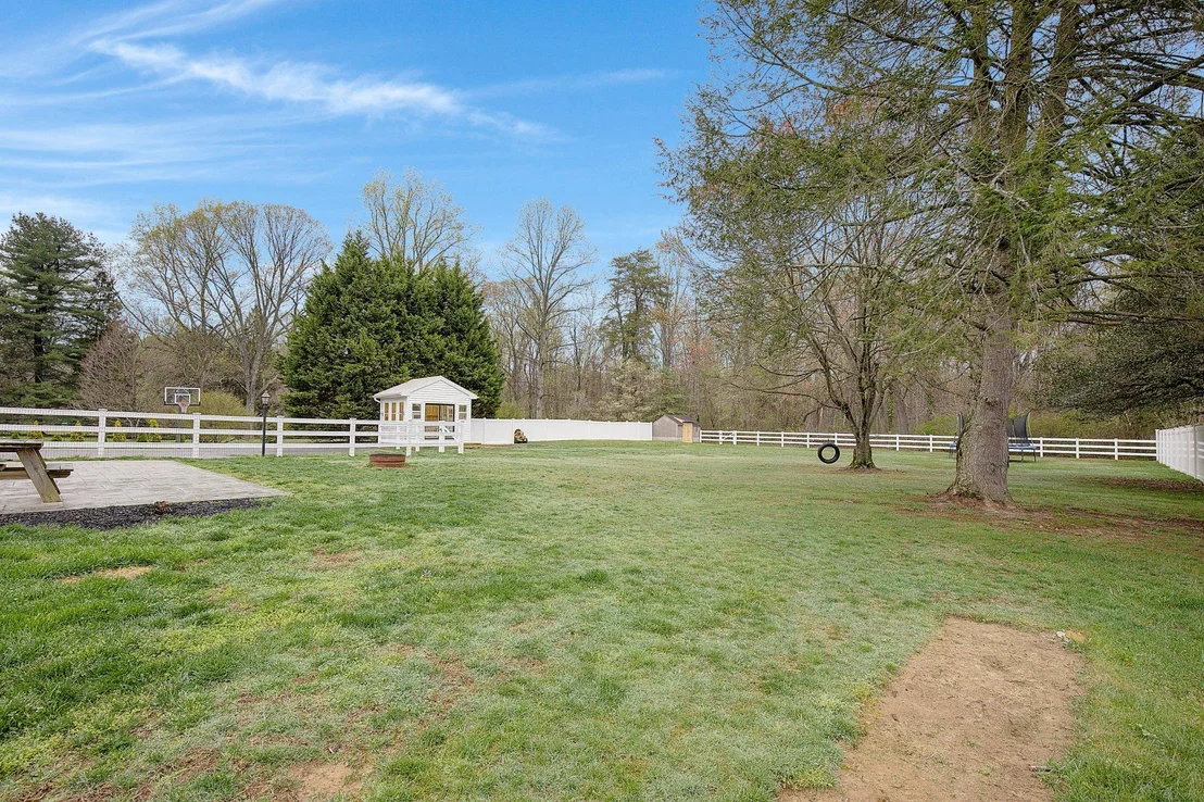 Photo of 818 CEDARCROFT DRIVE