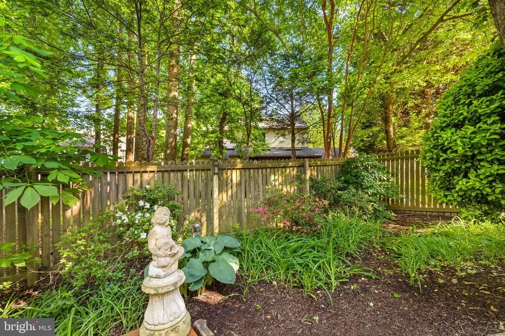 Photo of 9454 LAPSTRAKE LANE