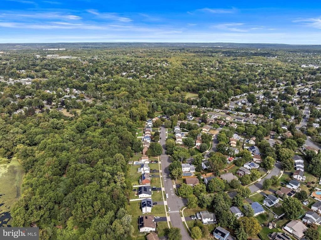 Photo of 52 COLLEEN CIRCLE
