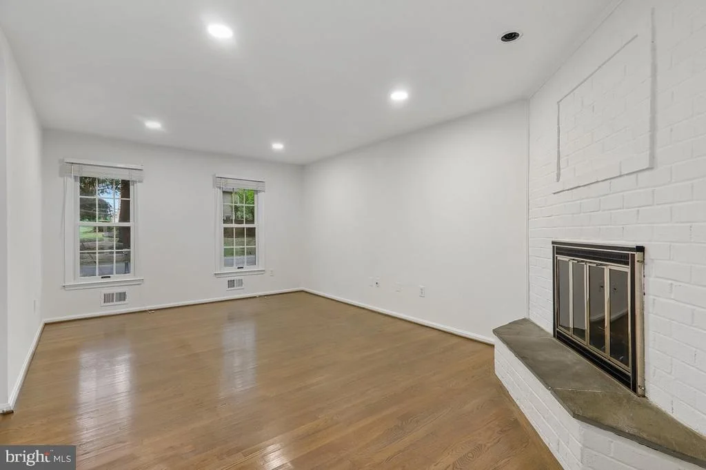 Photo of 9720 WILDEN LANE