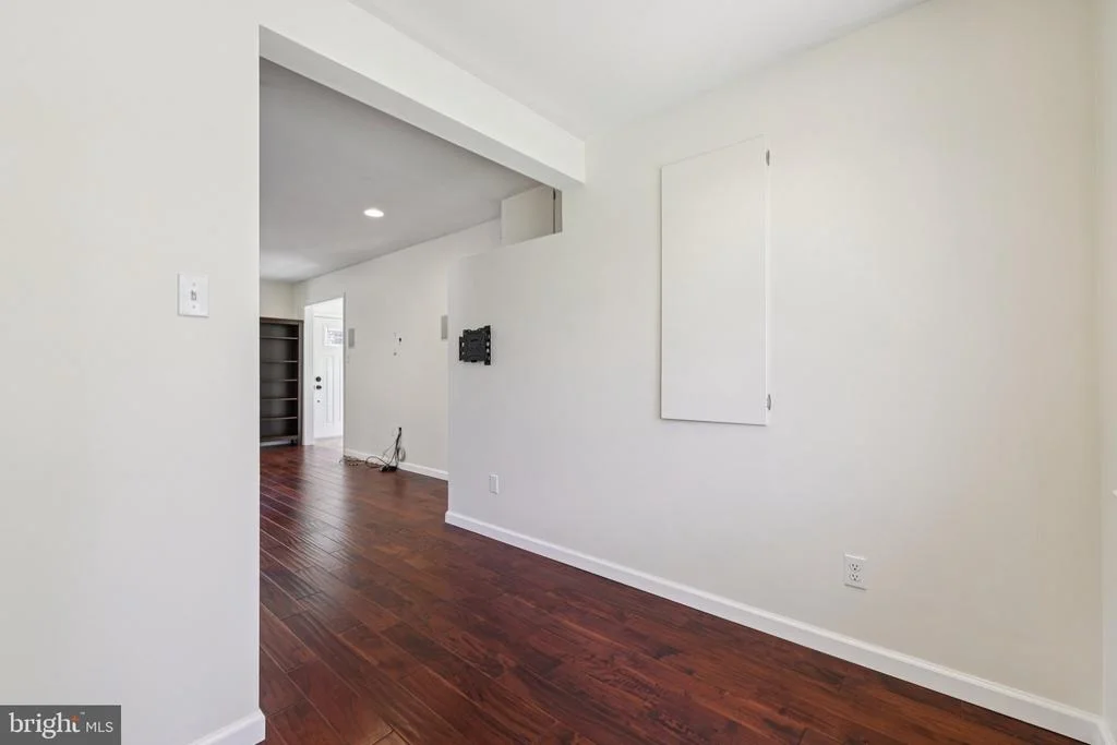 Photo of 2921 DUVALL ROAD