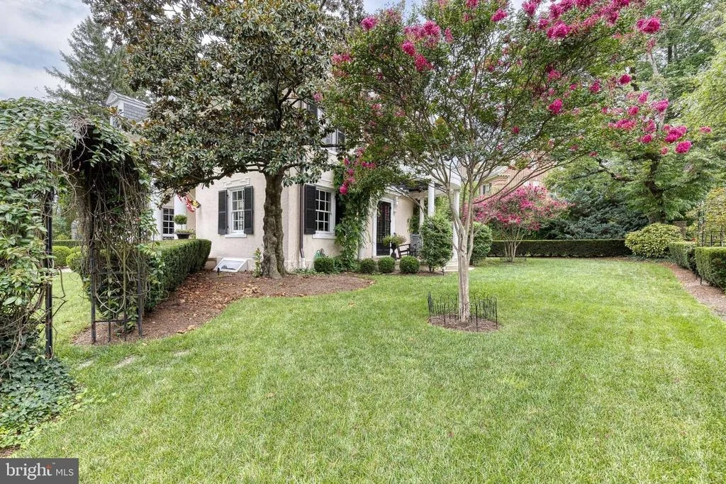 Photo of 501 SOMERSET ROAD