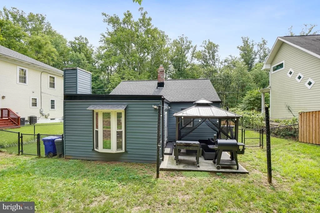 Photo of 4313 IVY GLEN ROAD