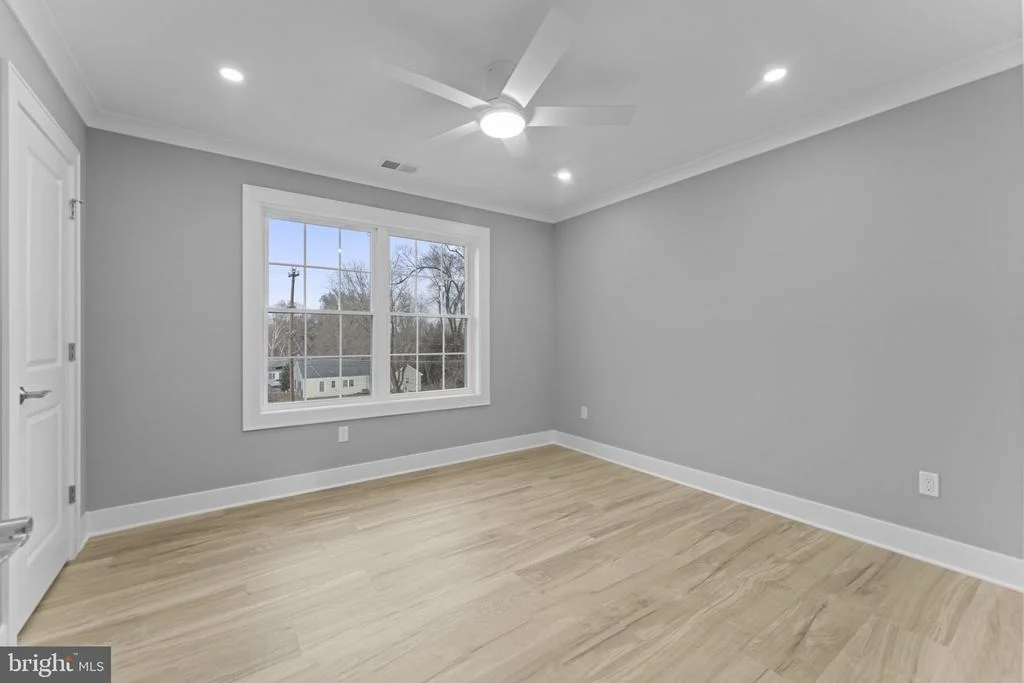 Photo of 305 WINE STREET