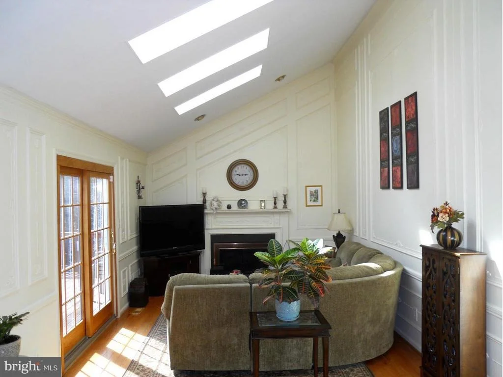 Photo of 9804 MAINSAIL DRIVE