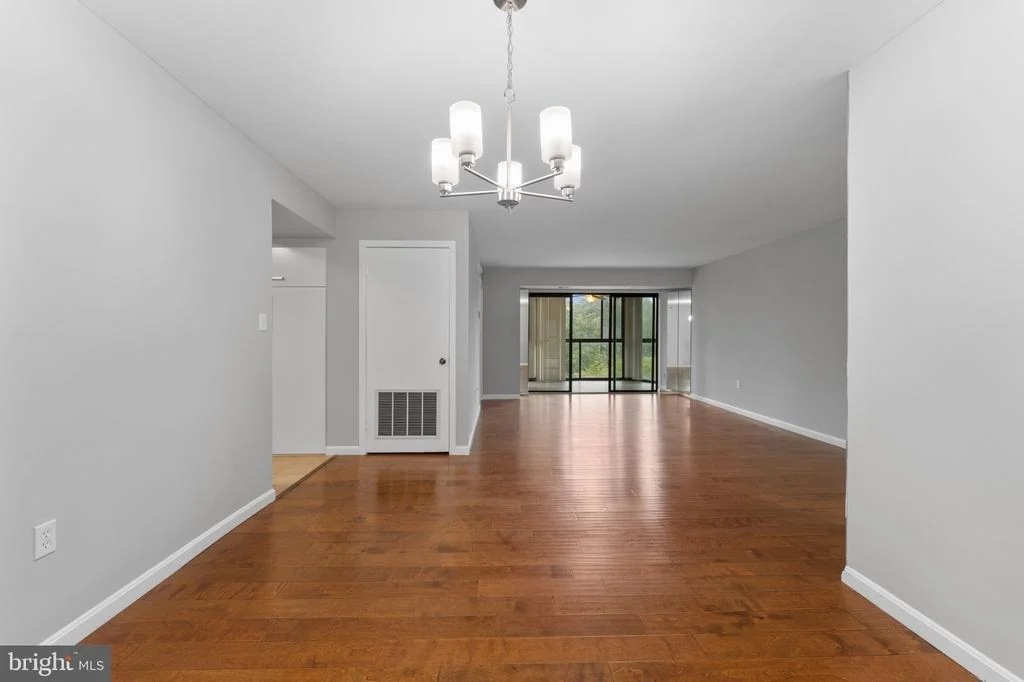 Photo of Unit 1401 at 15101 INTERLACHEN DRIVE