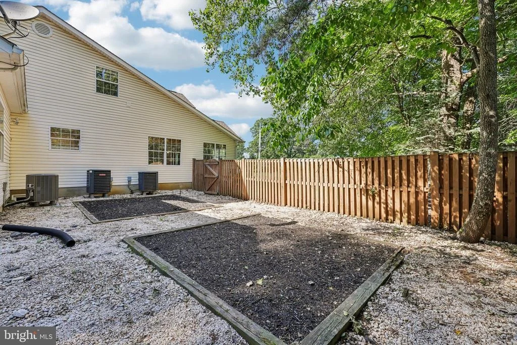 Photo of 683 POWHATAN BEACH ROAD