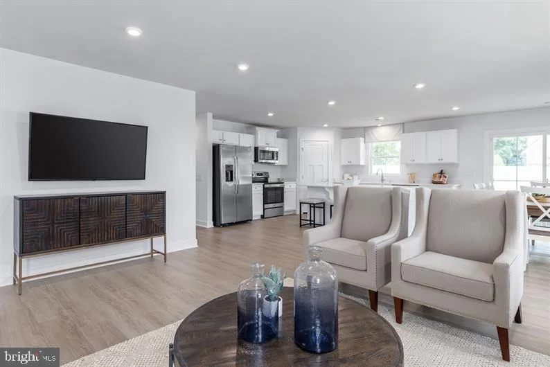 Photo of 381 CROWN POINT DRIVE