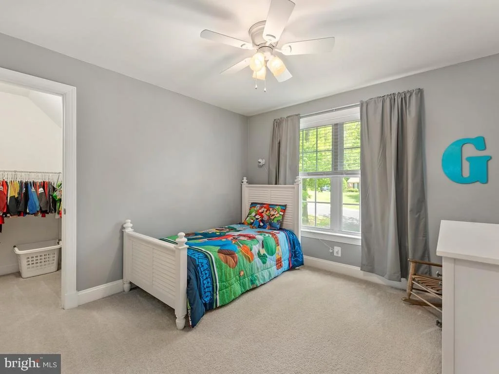 Photo of 995 WILDA DRIVE