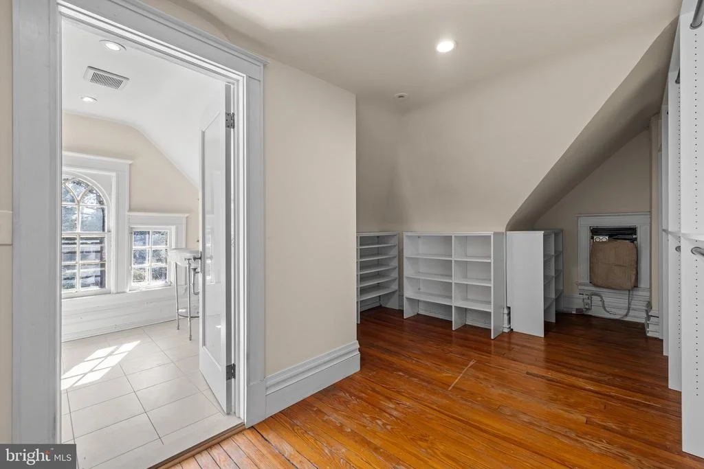 Photo of 225 HAWTHORNE ROAD