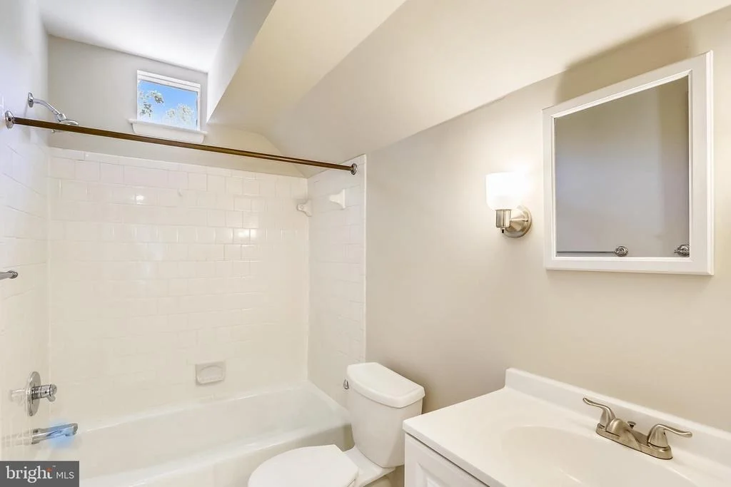 Photo of 1701 KIVA ROAD
