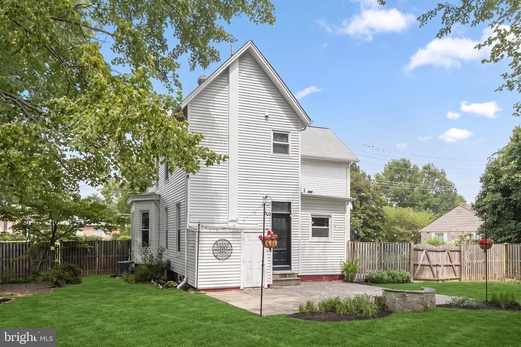 Photo of 1209 LINDEN AVENUE