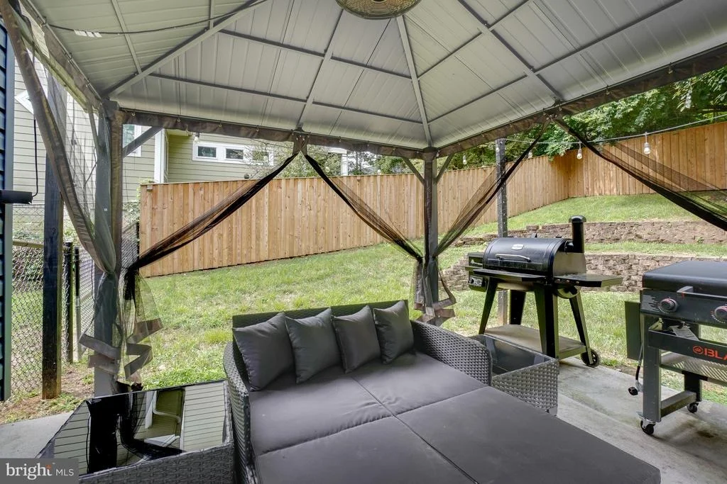 Photo of 4313 IVY GLEN ROAD
