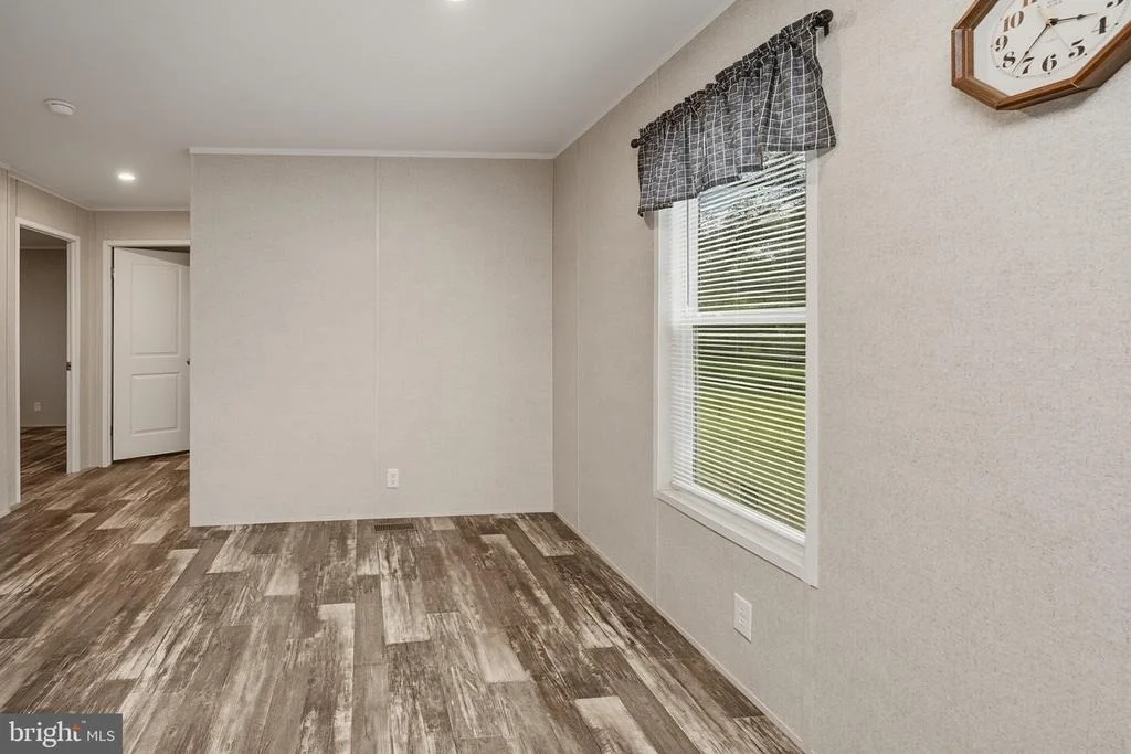 Photo of 635 DENNETT ROAD