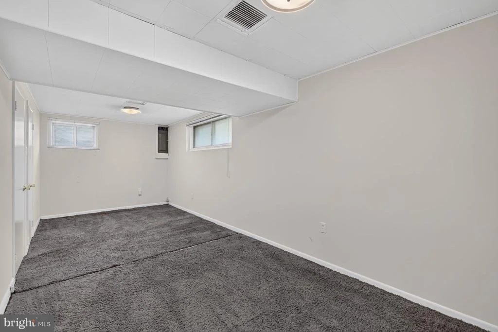 Photo of 6841 STRATA STREET