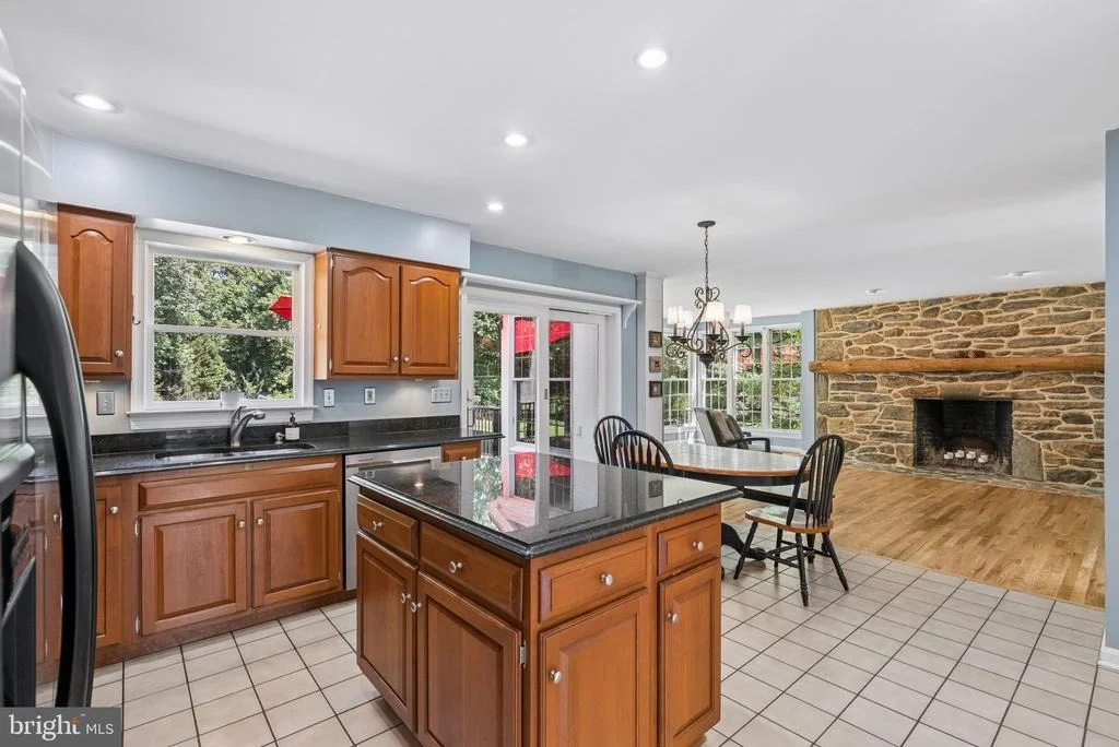 Photo of 1010 OLD BARN ROAD