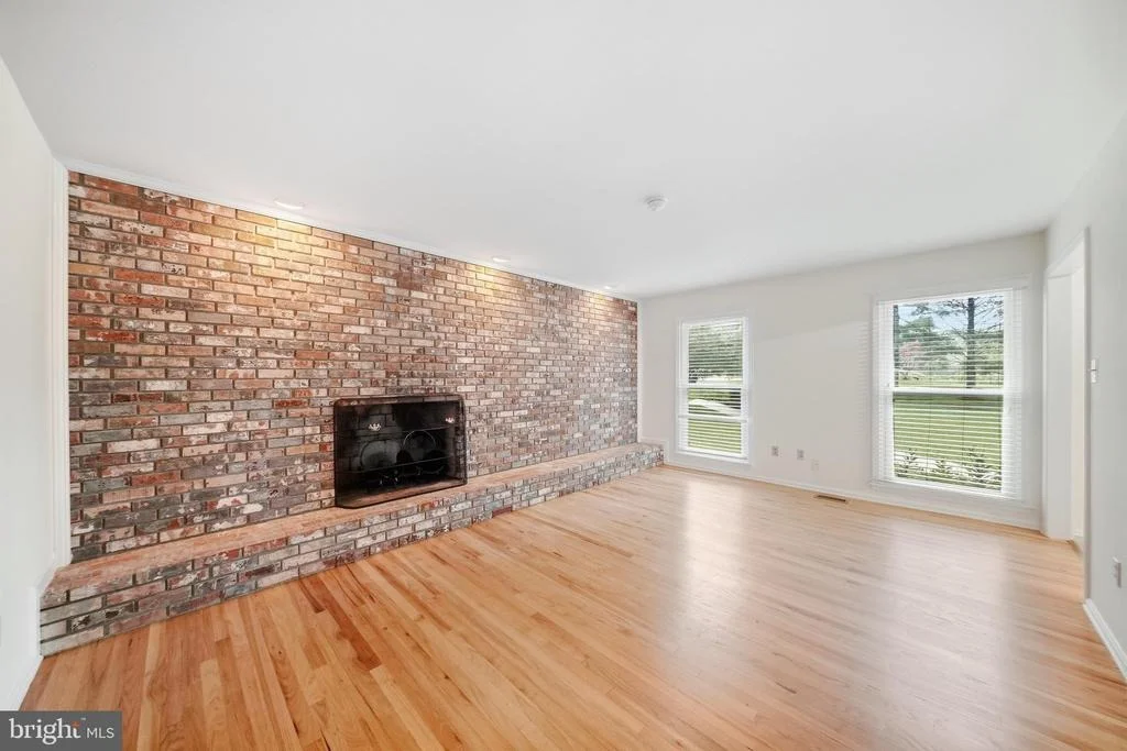 Photo of 1052 RIDGE ROAD