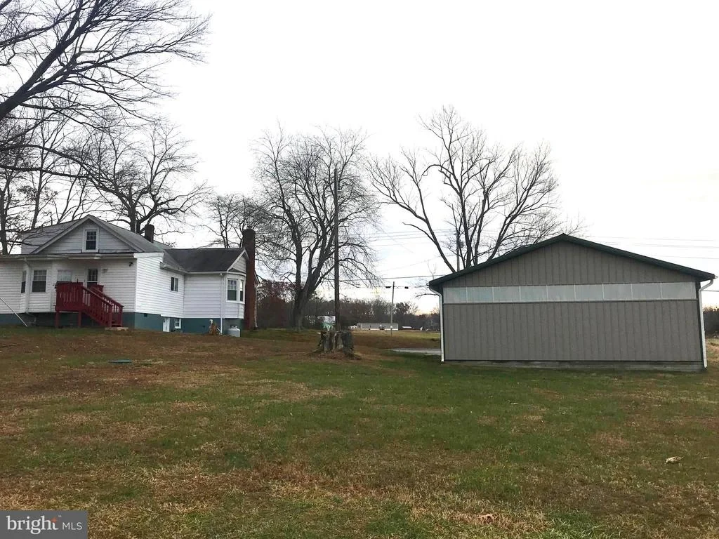 Photo of 16307 ASHBOX ROAD