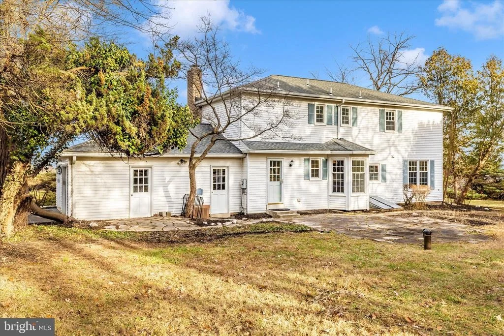 Photo of 5815 MEADOW DRIVE