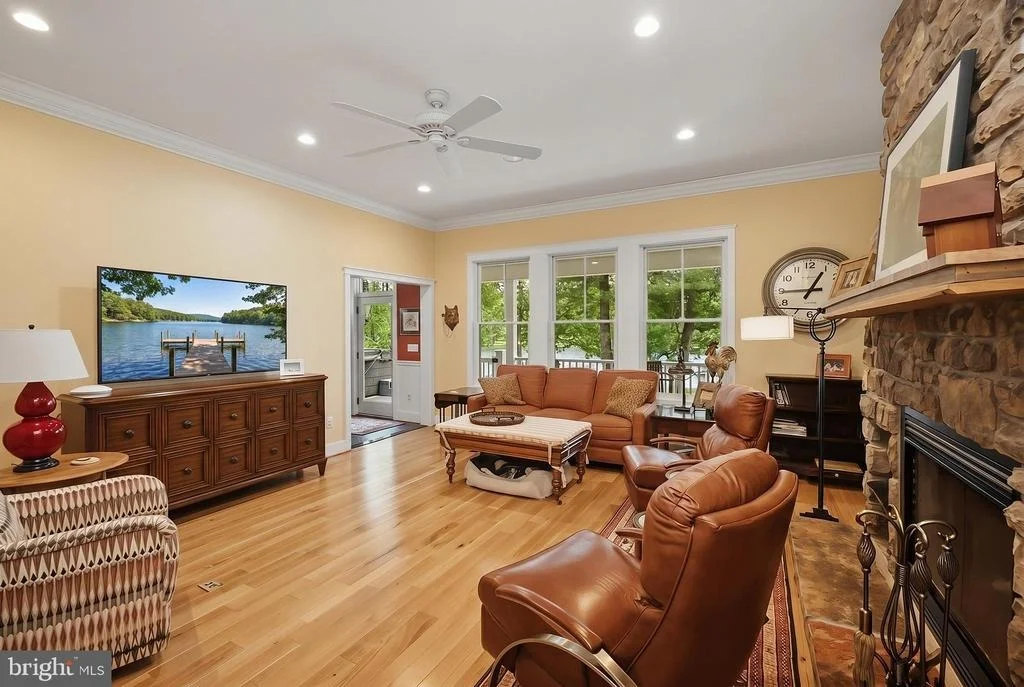 Photo of 507 SHORELINE DRIVE