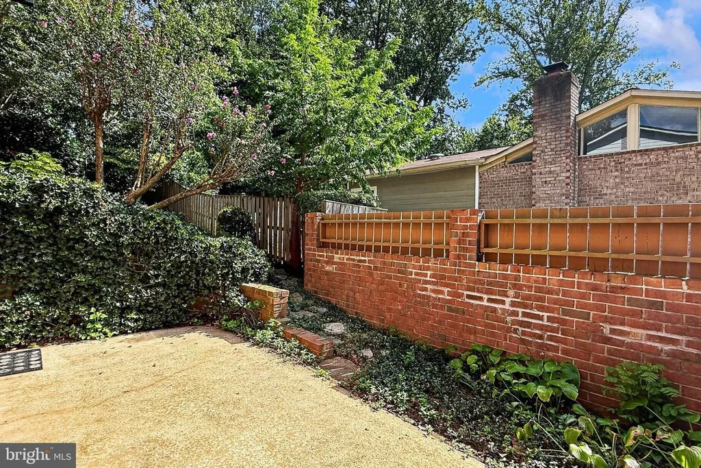 Photo of 5239 RICHARDSON DRIVE