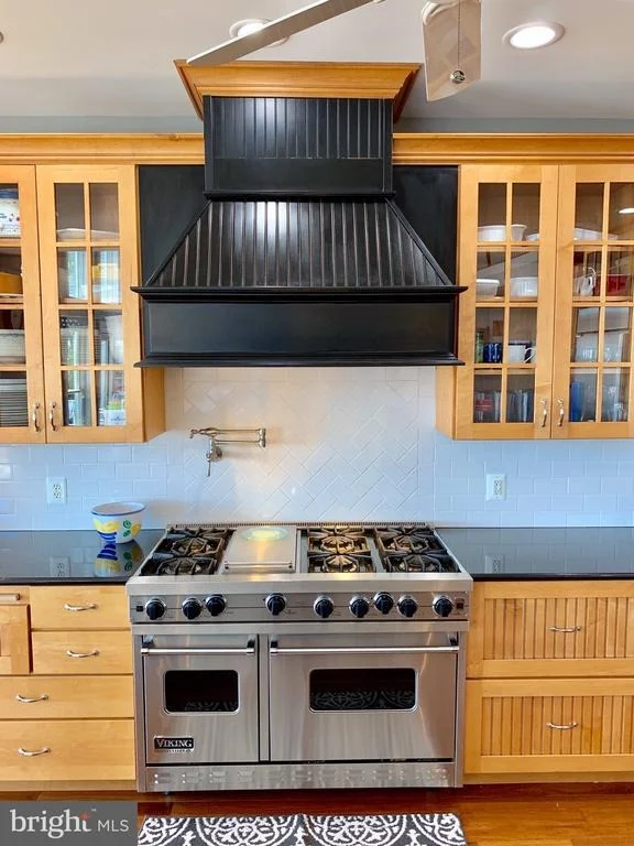 Photo of 3539 BAY DRIVE