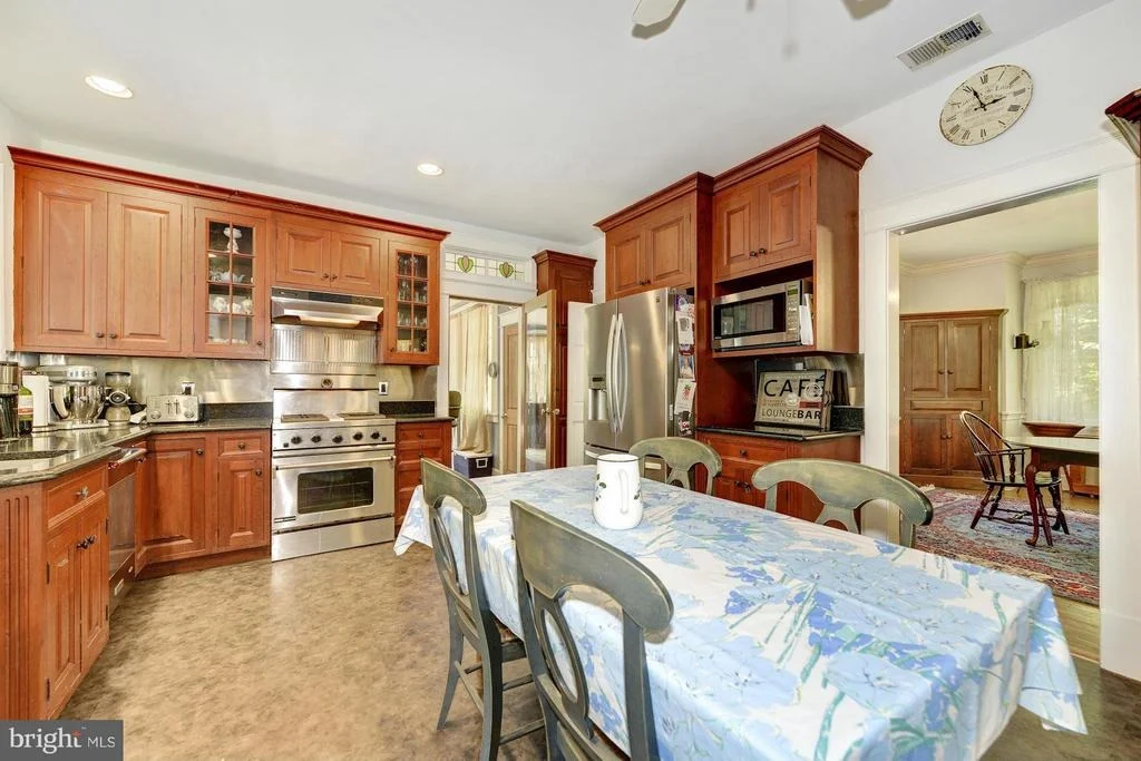 Photo of 4011 GALLOWS ROAD
