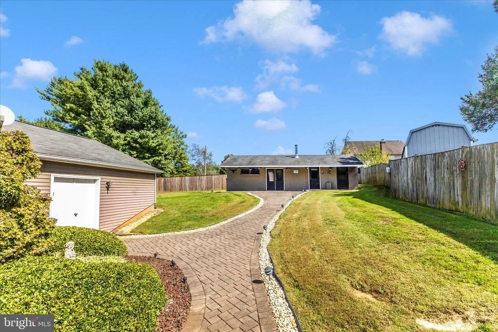 Photo of 11397 WELLER ROAD