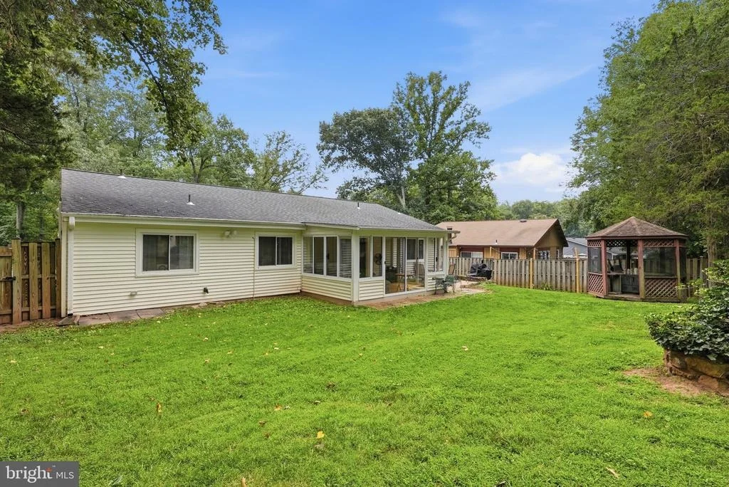 Photo of 1522 MILLIKENS BEND ROAD