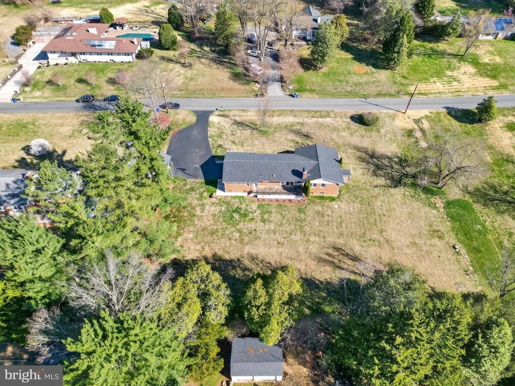 Photo of 1800 GAYFIELDS DRIVE