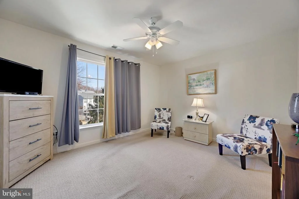 Photo of 4401 HUNTCHASE DRIVE