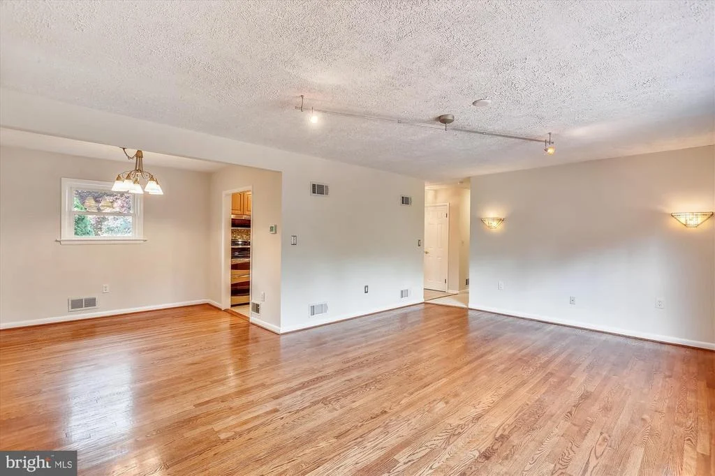 Photo of 12221 MAJOR DRIVE