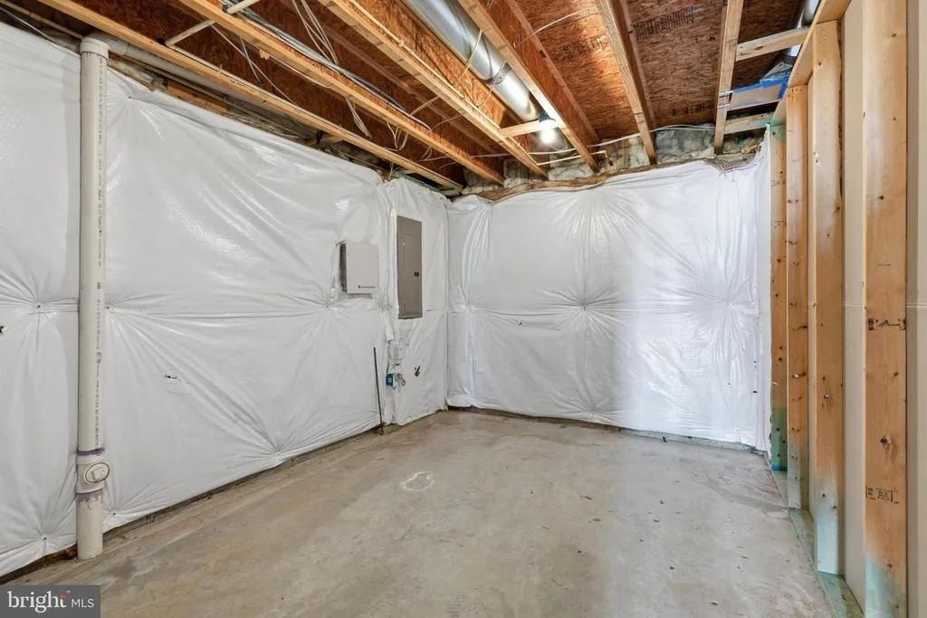 Photo of 17515 MINA LANE