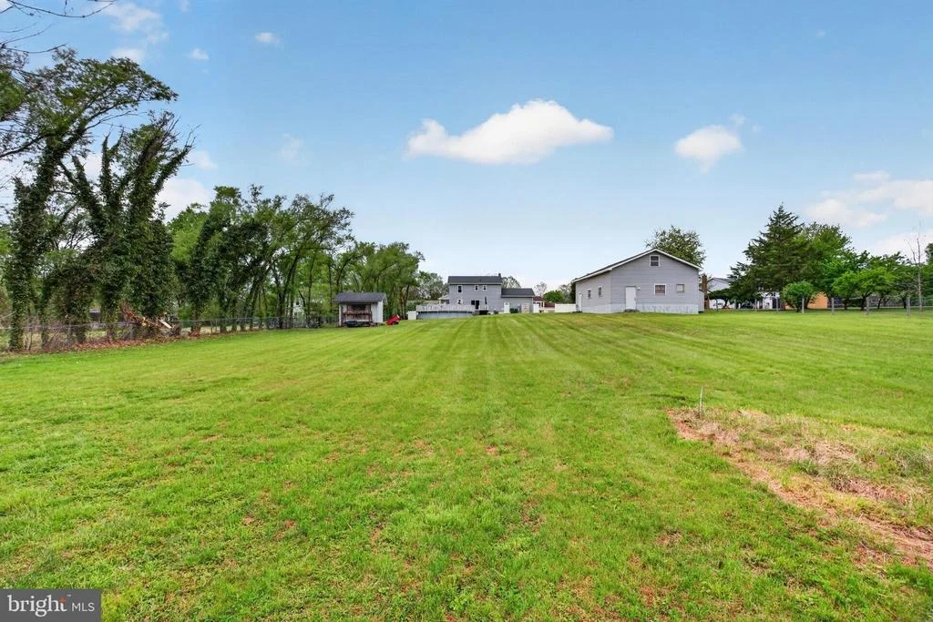 Photo of 10985 BLAKE LANE