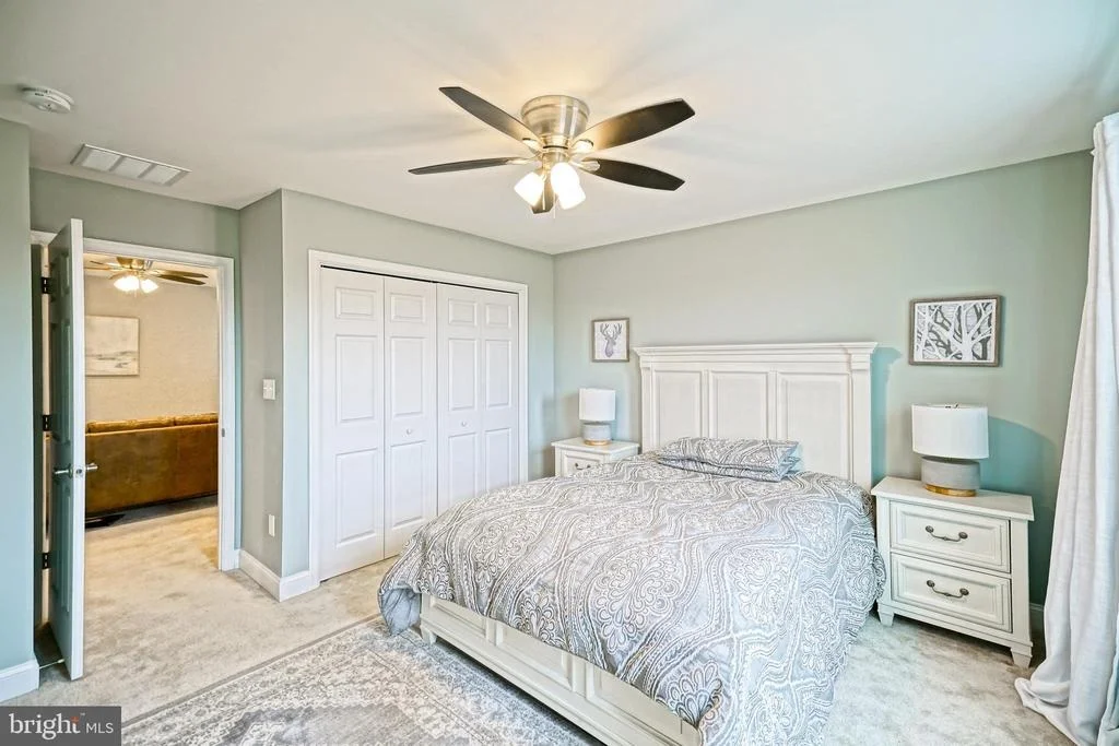 Photo of 33285 MAGGIE LANE