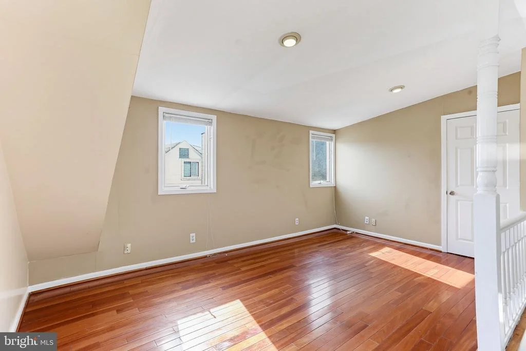Photo of 8211 LONGPOINT ROAD