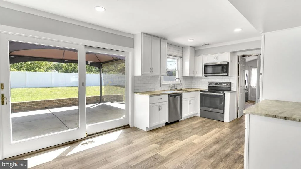 Photo of 12113 ROCKLEDGE DRIVE