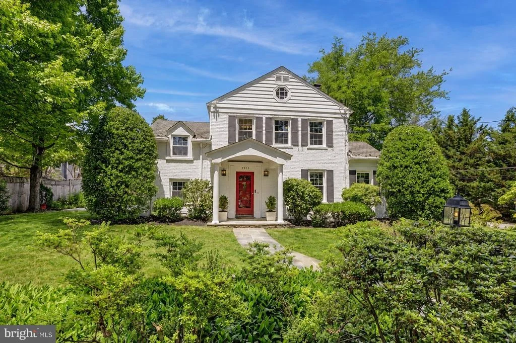 Photo of 3905 LAIRD PLACE