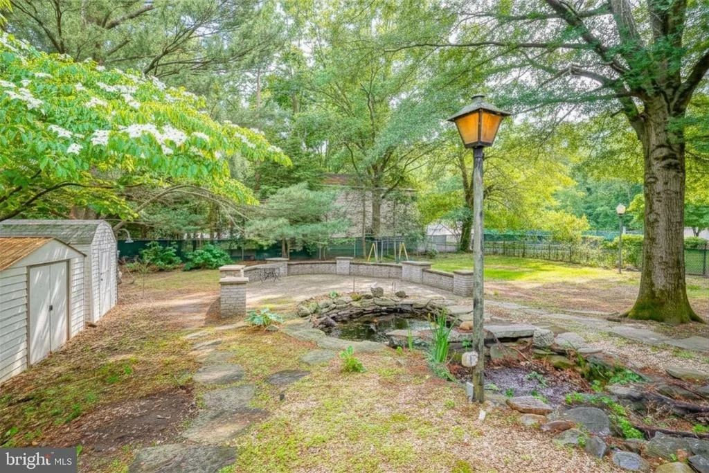 Photo of 2313 BRANCH PIKE