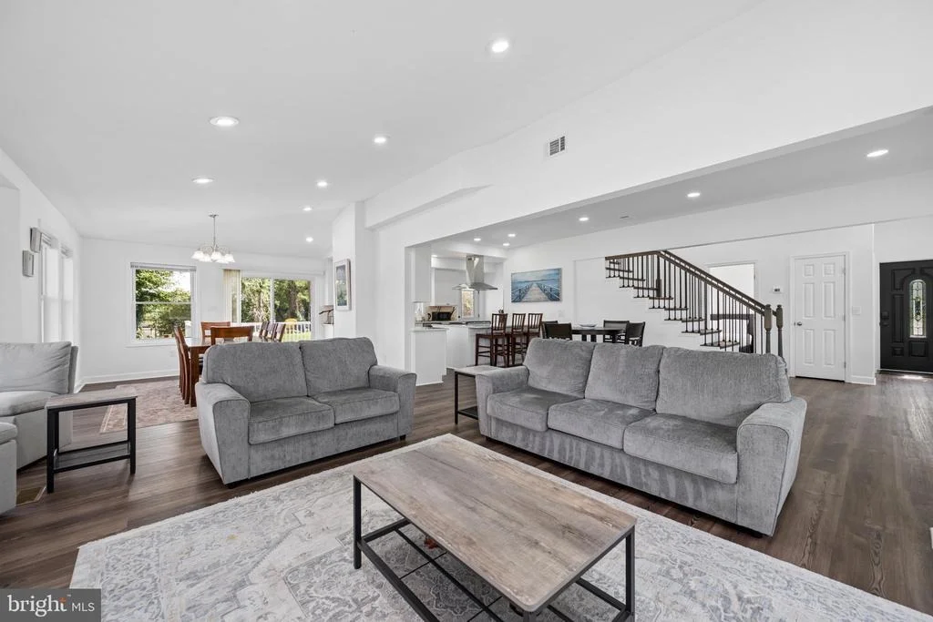 Photo of 456 DEALE ROAD