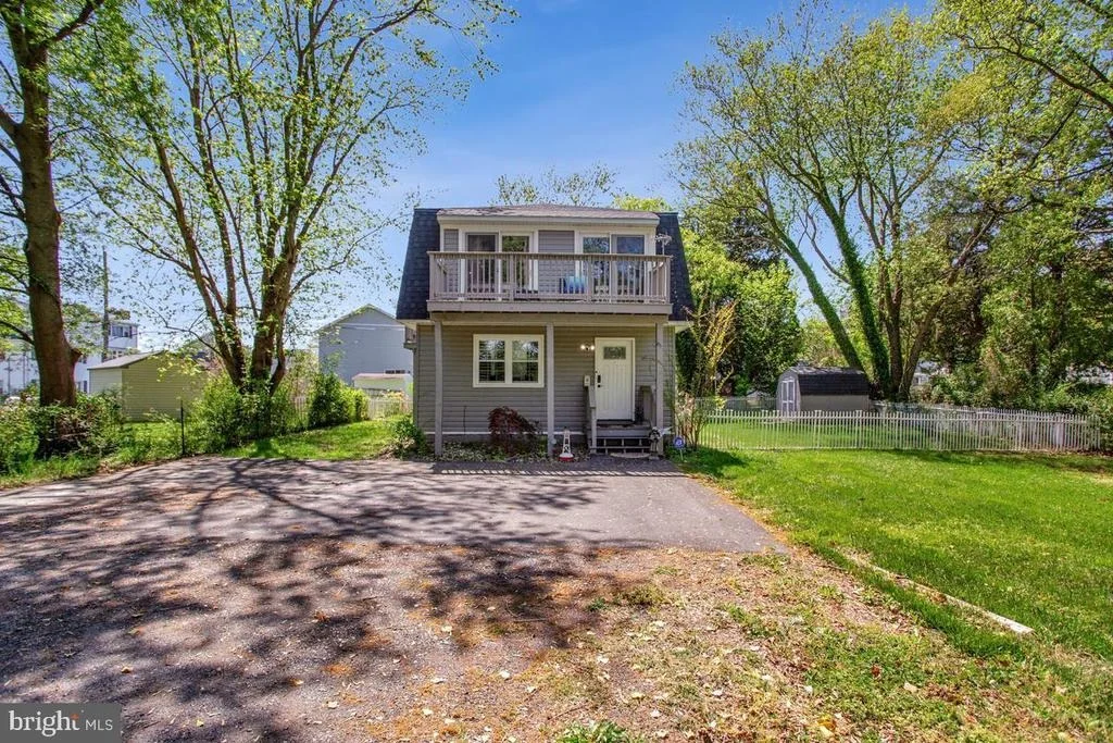 Photo of 4912 MARINERS DRIVE